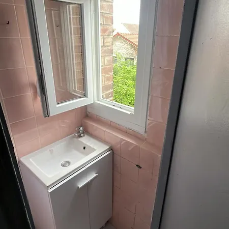 Logement A Colombes Colombes  Exterior photo